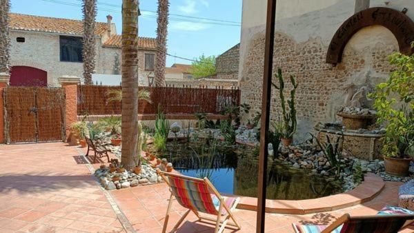 Hotel El Castell Embruixat Saint-Hippolyte  Esterno foto