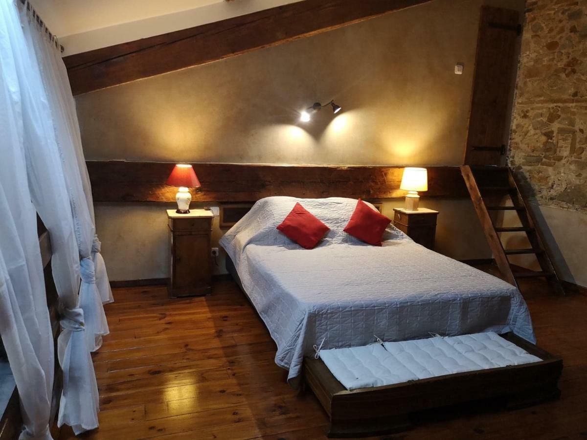 Hotel El Castell Embruixat Saint-Hippolyte  Esterno foto