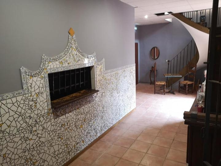Hotel El Castell Embruixat Saint-Hippolyte  Esterno foto